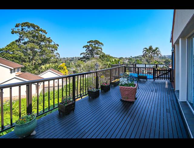 4 BEDROOM TOWNHOUSE FOR SALE IN WESTVILLE